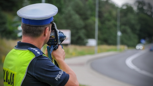 Zdał egzamin i już złamał przepisy. „Świeżo upieczony” kierowca zatrzymany przez policję w Gąsocinie