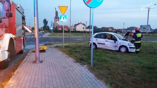 Zderzenie dwóch osobówek na Wierzbowej