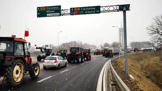 [zdjęcia] Protest rolników w Mławie: utrudnienia w ruchu