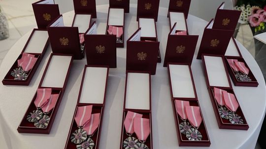 Złote i Diamentowe Gody w Gminie Regimin. Wzruszająca uroczystość dla par z 50 i 60-letnim stażem małżeńskim