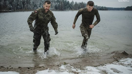 Żołnierze Mazowieckiej Piątki na kursie z
przetrwania