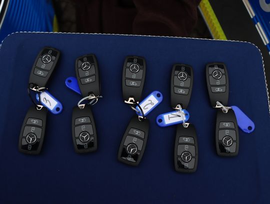 209 nowych samochodów dla mazowieckich policjantów