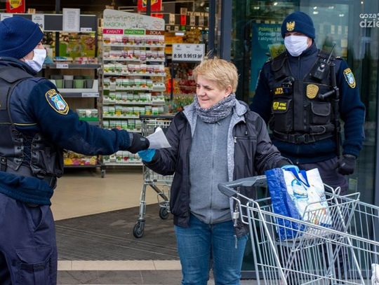 30 tys. maseczek trafiło już do mieszkańców Ciechanowa