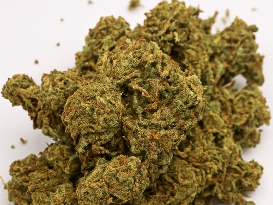 Marihuana na stole
