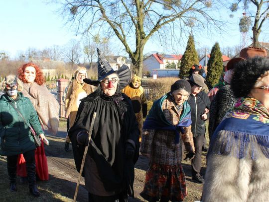 Ach, co to był za korowód! (Zobacz)