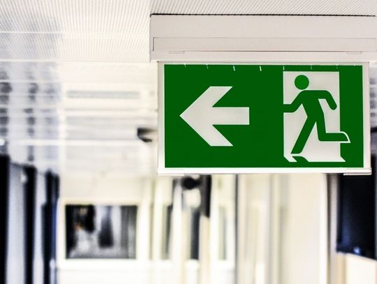 Alarm bombowy - ewakuować czy nie? 