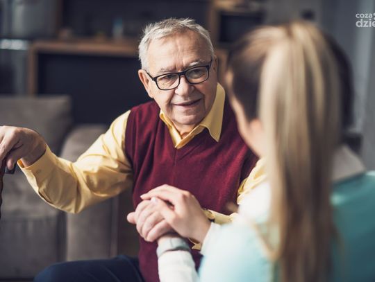 Alzheimer – sejmik Mazowsza wspiera budowę domów dziennego pobytu seniorów
