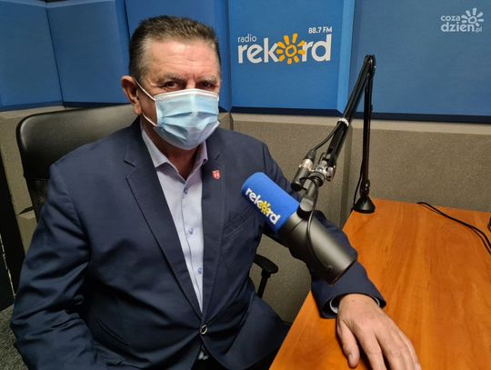 Andrzej Pietrasik: Nieprzyjęcie pomocy unijnej pogłębi kryzys i w samorządach i w naszym państwie