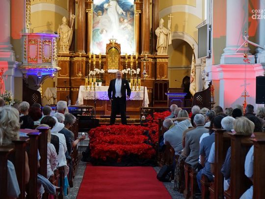 Arie i duety operowo-operetkowe zabrzmią w murach ciechanowskiego zamku