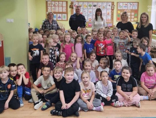Bezpieczne Dzieci – edukacja od najmłodszych lat: jak policja z Ciechanowa kształtuje bezpieczne przyzwyczajenia