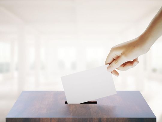 Bezpieczne i Nowoczesne Urny Wyborcze: Klucz do Transparentnych Wyborów