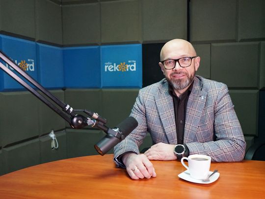 Budżet Obywatelski, słodycze w paczkach i interwencja ws. bloków – co dzieje się w Ciechanowie? marek Łebkowski w studiu Radia Rekord