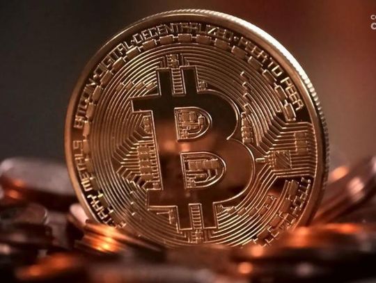 Ciechanów: Mieszkaniec stracił 35 tys. złotych w fałszywej inwestycji w kryptowaluty