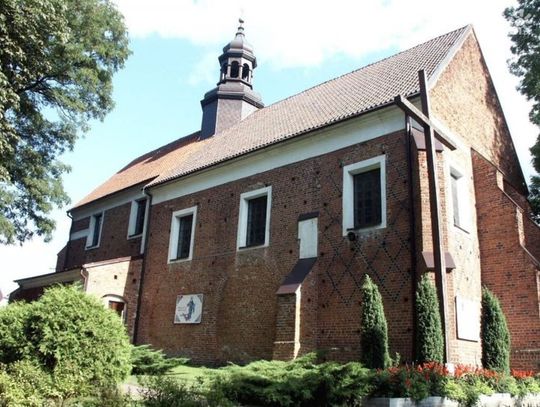 Ciechanów. Mobilny punkt szczepień pojawi się przy Klasztorku