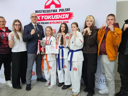Karatecy po mistrzostwach w Myśłenicach