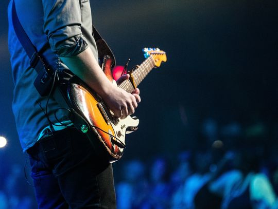 Gitarzysta podczas koncertu
