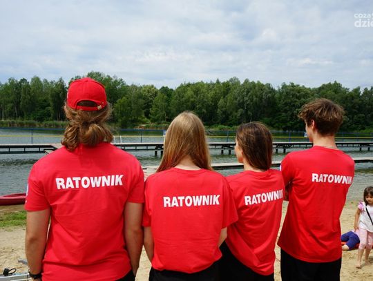 Ciechanów. Ratownicy wywiesili białą flagę