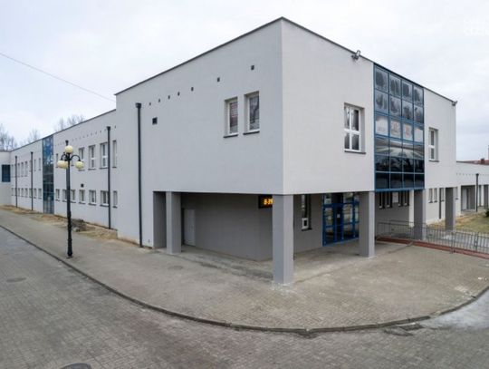 Ciechanów. Termomodernizacja miejskiej hali sportowej zakończona