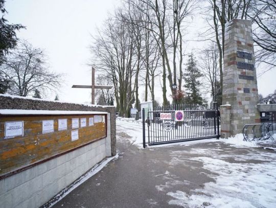 Cmentarna eko-inicjatywa ciechanowskiego Radnego