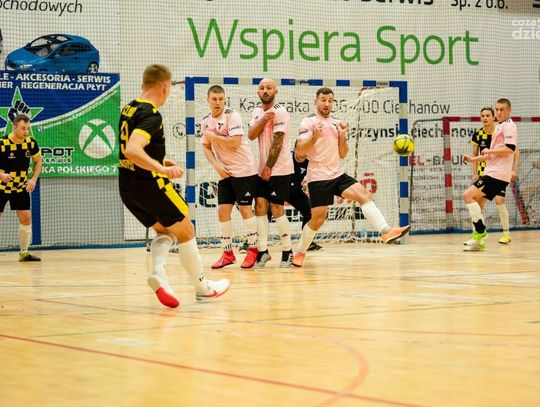 Czarki Przasnysz na czele Ciechanowskiej Ligi Futsalu