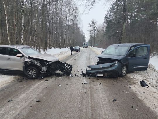 2 samochody po kolizji