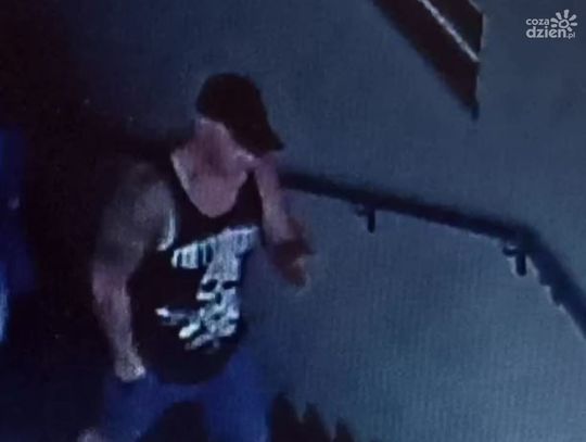Czy rozpoznajesz mężczyznę z zdjęć? Poszukuje go policja