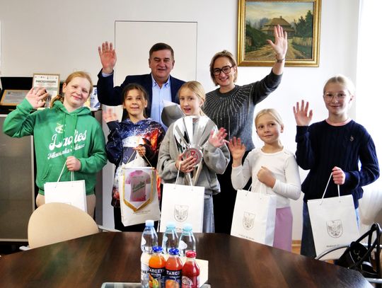 Debiut jak marzenie. Dziewczyny z Mławianki zajęły drugie miejsce w turnieju z 50 drużynami Ladies Mława u Starosty