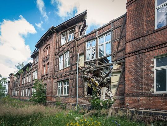 Dlaczego budynek po KL Soldau w Działdowie uległ całkowitej dewastacji? Znamy raport NIK
