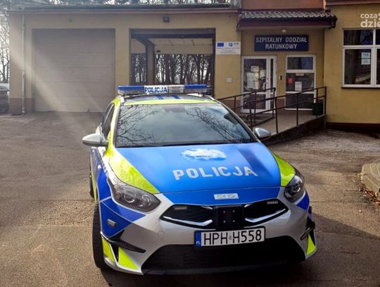 Dramatyczna akcja na S7: Policjanci eskortowali poparzone dziecko do szpitala. Liczyła się każda sekunda!