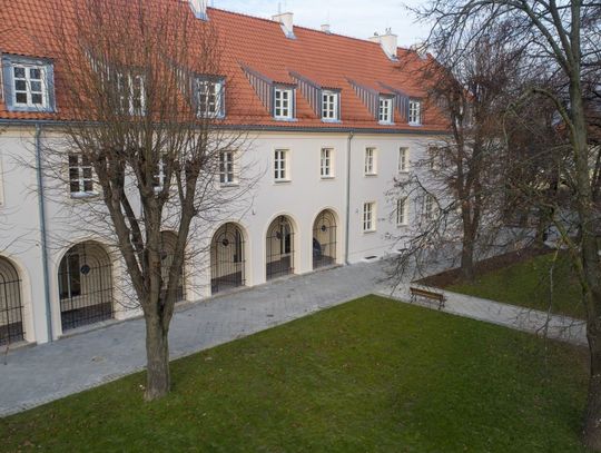Duże zainteresowanie bezpłatnym angielskim w Krzywej Hali