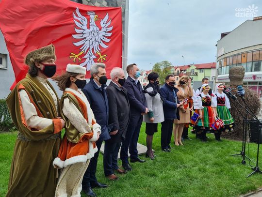 Flaga Mazowsza zawitała do Ciechanowa