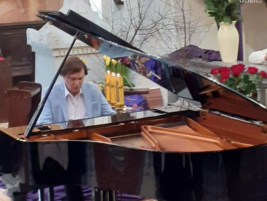 Hubert Rutkowski, pianista z Hamburga zagrał w swoim rodzinnym Krasnem