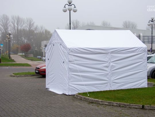 Już stoi mobilny punkt pobrań. Diagnostyka Covid-19 ruszy za dwa dni