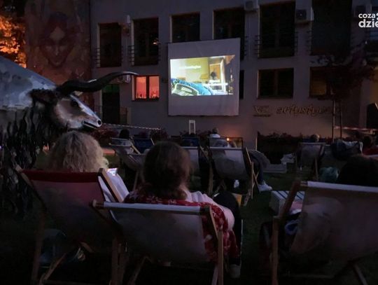 Kino leżakowe przeniesione!