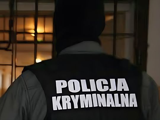 Policjant w kominiarce