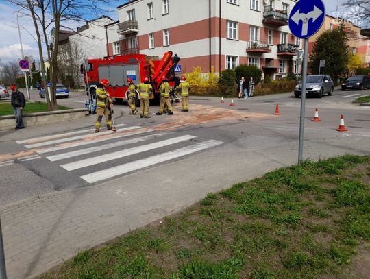 Kraksa na Kopernika. Osobówka zderzyła się z motocyklem