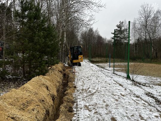 Krubin. Ruszyła budowa oświetlenia wokół kąpieliska