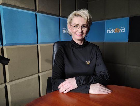 Lena Koniecka: Zakaz słodyczy w świątecznych paczkach podzielił mieszkańców Lena Koniecka: Zakaz słodyczy w świątecznych paczkach podzielił mieszkańców