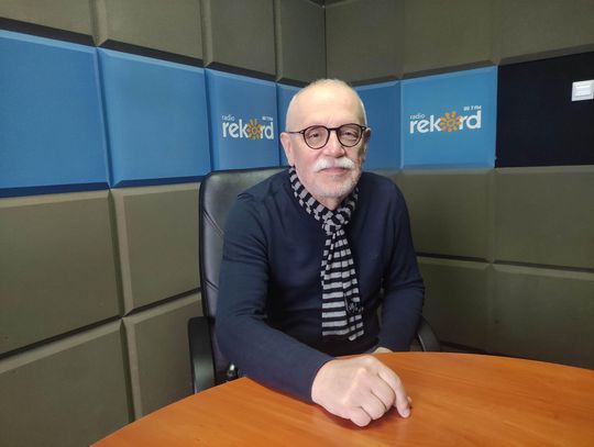 Marek Zalewski w studio Radia Rekord