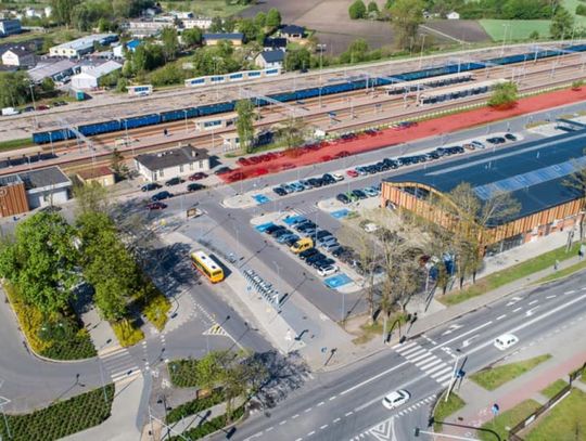 Miasto przejmuje teren od PKP. Powstanie blisko 100 miejsc parkingowych