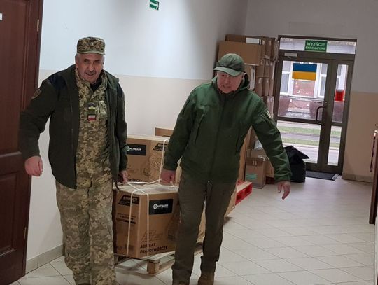 Mława pomaga na froncie. Generatory prądotwórcze i środki higieniczne dla ukraińskich żołnierzy