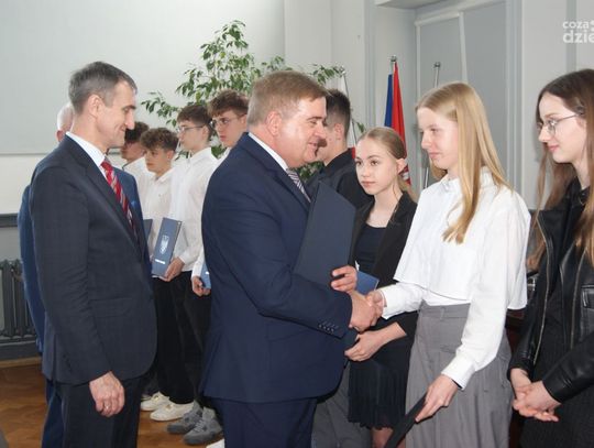 Mławska Gala Talentów - powiat nagrodził sportowe nadzieje i ich mentorów