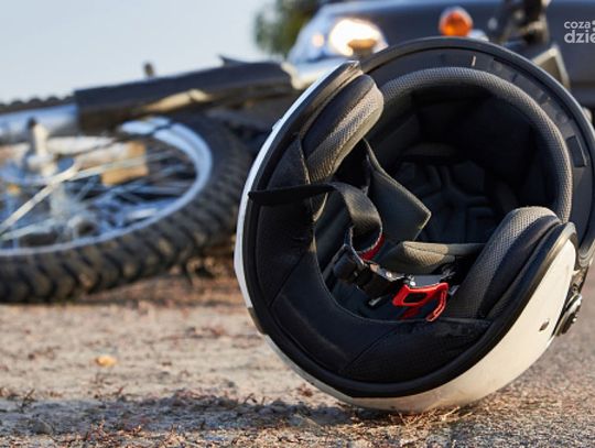 Młody motocyklista zginął na miejscu. Śmierć czekała na niego w Ciechanowie