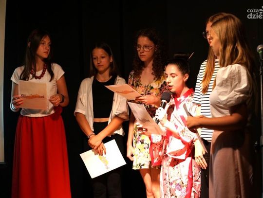 Młodzi przedsiębiorcy i obywatele w akcji! Fundacja reGeneracja z projektami dla ciechanowskich uczniów