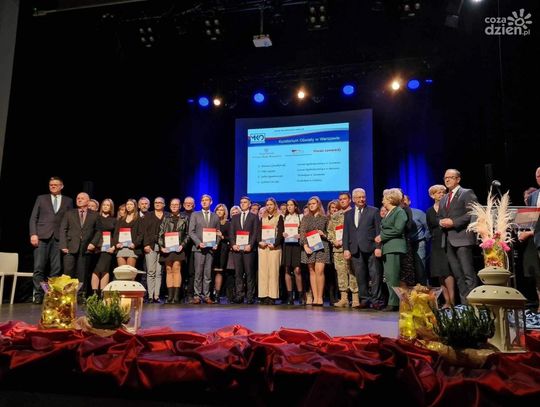 Młodzi utalentowani mieszkańcy powiatu ciechanowskiego wśród beneficjentów stypendiów Prezesa Rady Ministrów