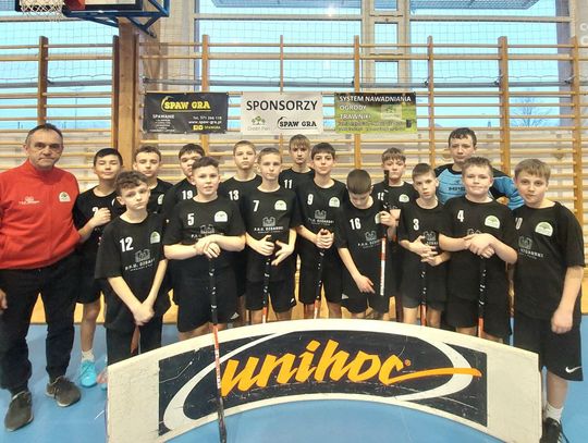 Młodzicy z Sońska walczą o podium w Mazowieckiej Lidze Unihokeja!