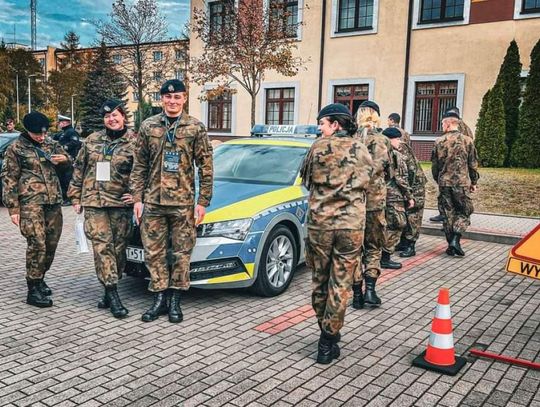 Młodzież z Ciechanowa na seminarium „Służba w Policji – zawód z pasją”