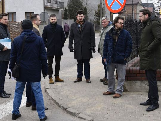 Modernizacja drogi powiatowej Płońsk – Raciąż: ruszyły prace budowlane na ul. Warszawskiej
