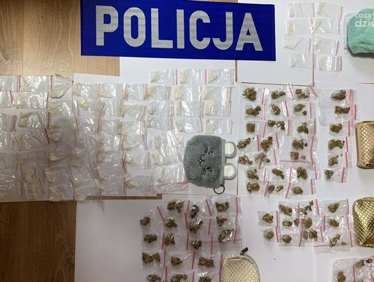 Narkotykowy handlarz złapany na gorącym uczynku! Policja znalazła porcje "towaru" ukryte w nietypowych miejscach