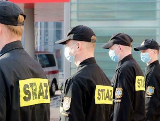 Nasi strażacy pomagają w resortowym szpitalu w Warszawie